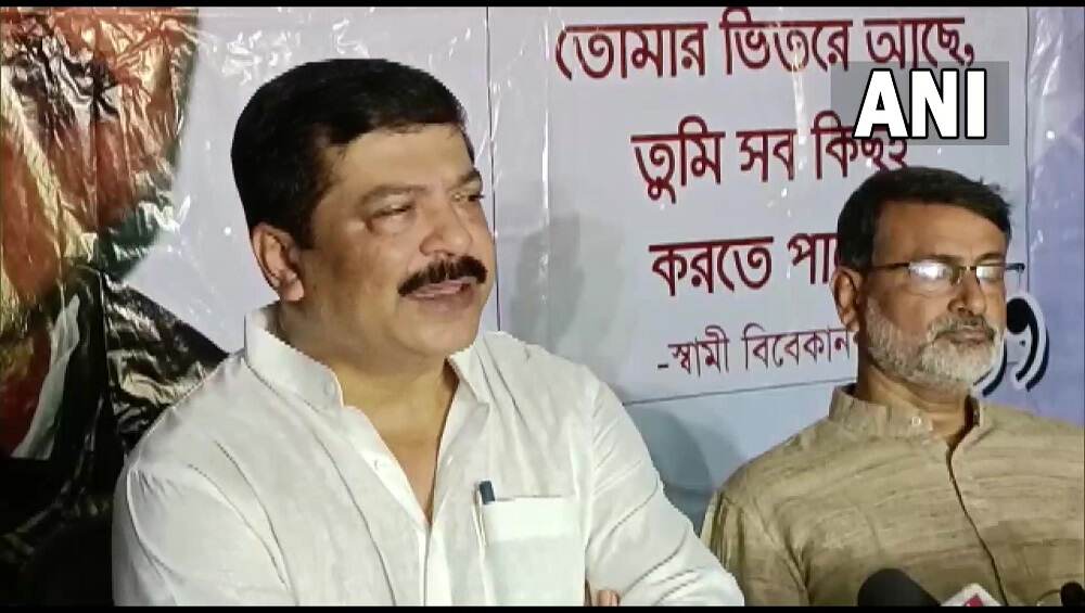 Tripura: 'তৃণমূলের উপর নৃশংসতা বরদাস্ত নয়', ত্রিপুরায় সুদীপ রায় বর্মণের কথায় প্রকাশ্যে বিজেপির অন্তর্দ্বন্দ্ব Tripura: 'তৃণমূলের উপর নৃশংসতা বরদাস্ত নয়', ত্রিপুরায় সুদীপ রায় বর্মণের কথায় প্রকাশ্যে বিজেপির অন্তর্দ্বন্দ্ব
