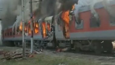 Udhampur-Durg Express Fire: মধ্যপ্রদেশের মোরেনায় উধমপুর-দুর্গ এক্সপ্রেসে আগুন, দেখুন ভিডিয়ো