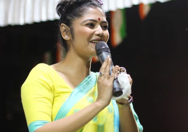 Saayoni Ghosh: সায়নির তৈরি করা জমিতে জোড়াফুল ফোটালেন শত্রুঘ্ন, নিজের কেন্দ্রেও হারলেন অগ্নিমিত্রা পাল