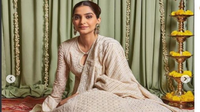 Sonam Kapoor: সোনমের নয়া ফটোশ্যুট, অনিল-কন্যাকে 'নেটোটিজম বার্বি' বলে কটাক্ষ