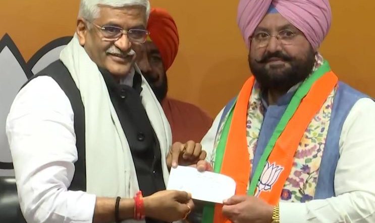 Punjab Elections 2022: কংগ্রেসের প্রাক্তন বিধায়ক সহ পঞ্জাবে ভোটের আগে বিজেপিতে যোগদানের ঢল