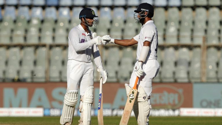 India vs New Zealand 2nd Test 2021 Day 2: নিউজিল্যান্ডের বিরুদ্ধে দ্বিতীয় দিনের শেষে ভারত এগিয়ে ৩৩২ রানে