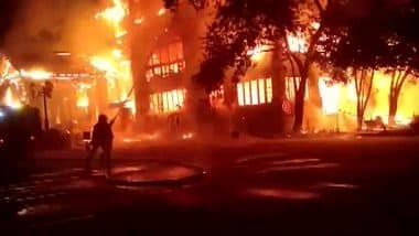 Fire Destroys Secunderabad Club: আগুন লেগে সম্পূর্ণ পুড়ে গেল ব্রিটিশ আমলের সেকেন্দ্রাবাদ জিমখানা ক্লাব