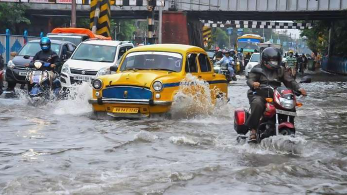 West Bengal Weather Update: উধাও শীত, পশ্চিমী ঝঞ্ঝার জেরে জেলায় জেলায় বৃষ্টি