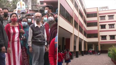 Schools Reopen In West Bengal: কোভিডবিধি মেনে আজ থেকে খুলে গেল স্কুল, খুশি পড়ুয়া থেকে অভিভাবকরা