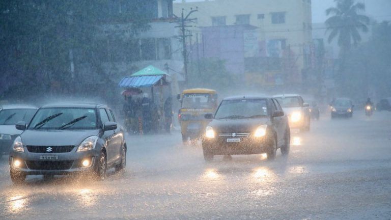 Gujarat: তীব্র দাবদাহের পর স্বস্তি গুজরাটে, ভারী বৃষ্টিতে জল জমল রাজকোটের বিস্তীর্ণ অঞ্চলে (দেখুন ছবি)