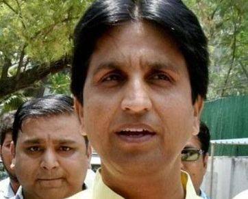 Kumar Vishwas: পুরস্কারে নিরাপত্তা! কেজরিকে ব্যাকফুটে ঠেলা কুমার বিশ্বাসকে 'Y' ক্যাটাগরি নিরাপত্তা কেন্দ্রের