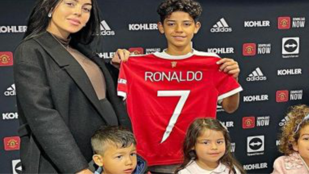 Cristiano Ronaldo Junior Joins CR7: বাবার পথ ধরে ম্যাঞ্চেস্টার ইউনাইটেডের CR7-এ ক্রিশ্চিয়ানো রোনাল্ডো জুনিয়র