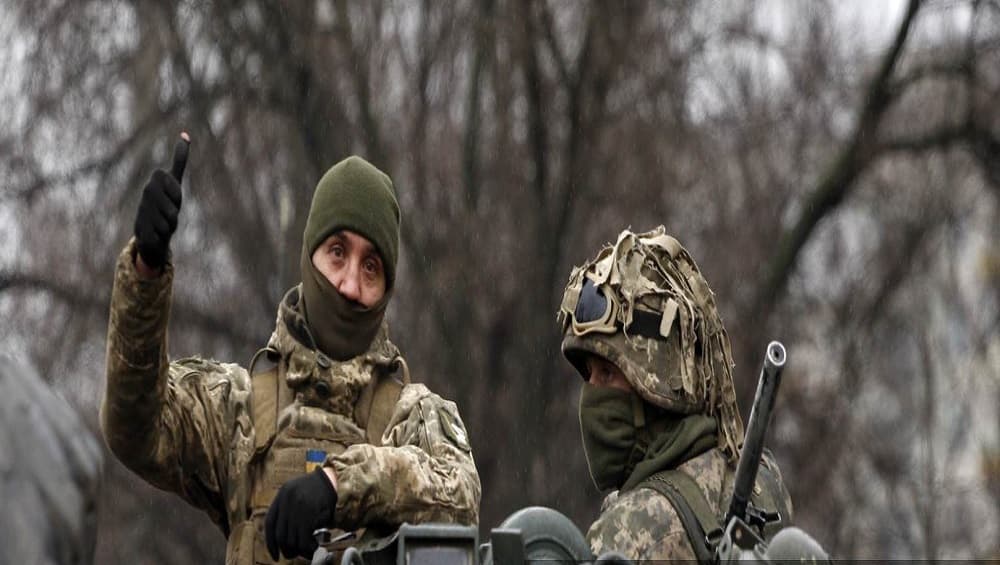 Russia-Ukraine War: বেলারুশ সীমান্তে সশস্ত্র রুশ সেনার পাহারা, কড়া নজরদারির মধ্যে শুরু রাশিয়া-ইউক্রেন আলোচনা Russia-Ukraine War: বেলারুশ সীমান্তে সশস্ত্র রুশ সেনার পাহারা, কড়া নজরদারির মধ্যে শুরু রাশিয়া-ইউক্রেন আলোচনা