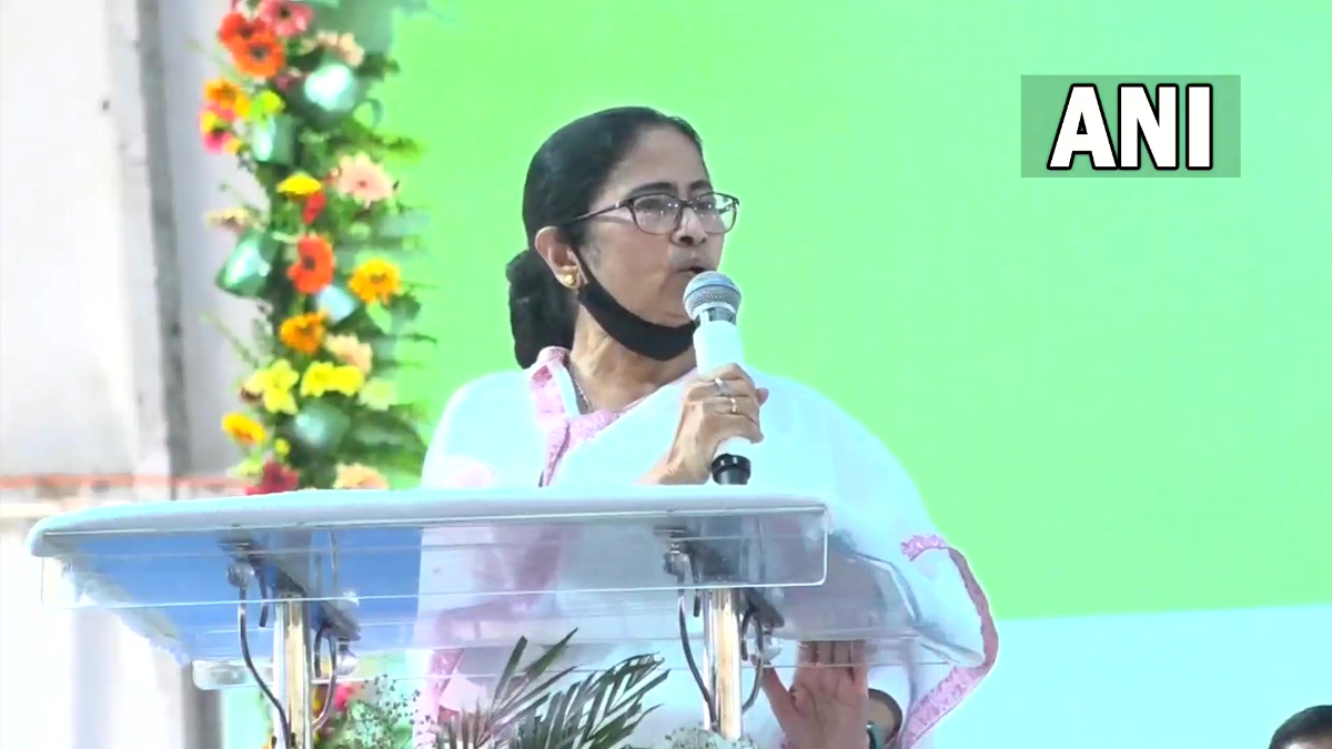 Mamata Banerjee: আইনশৃঙ্খলা নিয়ে প্রশ্ন, 'দিদিকে বলো ২' আনছেন মুখ্যমন্ত্রী