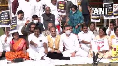 Protest Against Fuel Price Hike: জ্বালানির মূল্যবৃদ্ধির প্রতিবাদে রাহুল গান্ধীর নেতৃত্বে দিল্লিতে বিক্ষোভ কংগ্রেসের, দেখুন ভিডিও