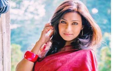 Rituparna Sengupta: অনুনয় বিনয় করেও বিমানে উঠতে পারেননি ঋতুপর্ণা, ক্ষোভ উগরে দিলেন অভিনেত্রী