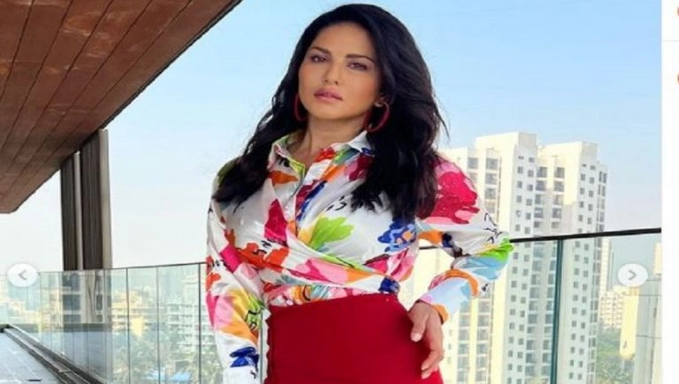 Sunny Leone: ভালবেসে সানি লিওনের নামে লেখালেন নিজের শরীরে, ভাইরাল ভিডিয়ো