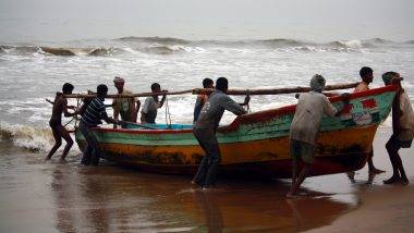 Fishing Festival: ধরি মাছ, নামিয়া পানি! মাছ উৎসব শুরু তামিলনাড়ুতে, দেখুন ছবিতে