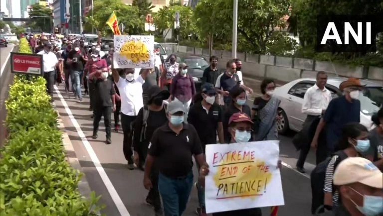 Sri Lanka: শ্রীলঙ্কায় প্রবল অর্থনৈতিক সঙ্কট, বিক্ষোভে অধ্যাপকরা
