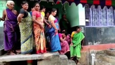 Andhra Pradesh: সম্পত্তি দিতে অস্বীকার শাশুড়ির, ৪ সন্তানকে নিয়ে অগ্নিদগ্ধ মহিলা, শিউরে ওঠার মত ঘটনা অন্ধ্রে