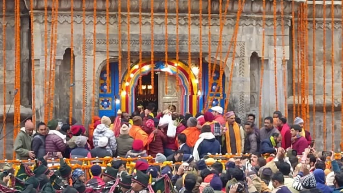 Kedarnath Temple Opens: আজ থেকে ভক্তদের জন্য খুলে গেল কেদারনাথ মন্দিরের দরজা