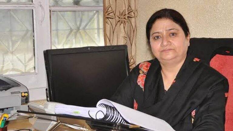 Kashmir University Gets First Woman VC: কাশ্মীর বিশ্ববিদ্যালয়ের প্রথম মহিলা উপাচার্য হিসাবে নিযুক্ত হলেন নিলোফার খান