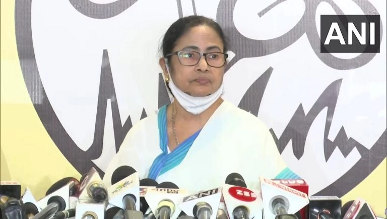 Amit Shah: বাংলাকে দেখতে হবে না, দিল্লির জাহাঙ্গীরপুরী, ইউপিতে কী হচ্ছে দেখুন, শাহকে কটাক্ষ মমতার