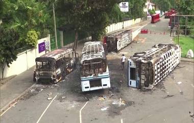 Sri Lanka: জ্বলছে শ্রীলঙ্কা, বিক্ষোভের আগুনে পুড়ছে একের পর এক যানবাহন, ভয়ঙ্কর ছবি দ্বীপরাষ্ট্রে