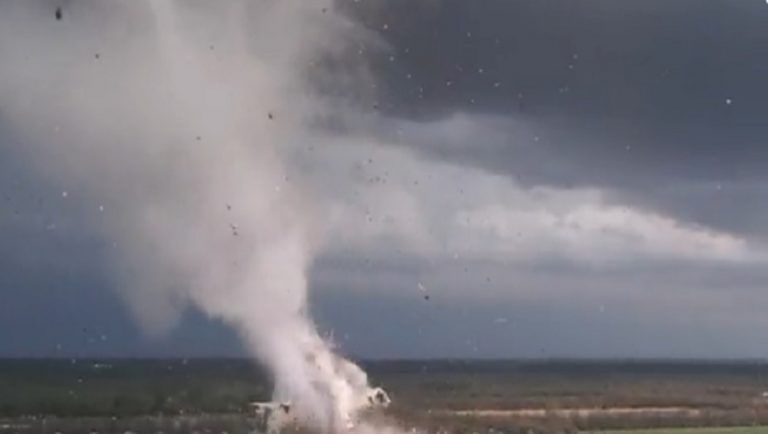 US Tornado Death: টর্নেডোর দাপটে আমেরিকায় মৃত ৩২