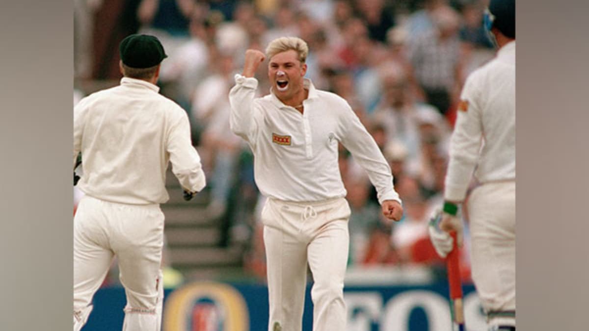 Shane Warne Ball Of The Century: আজকের দিনেই 'বল অফ দ্য সেঞ্চুরি' করেন শেন ওয়ার্ন, ফিরে দেখুন সেই মূল্যবান মুহূর্তের ভিডিও Shane Warne Ball Of The Century: আজকের দিনেই 'বল অফ দ্য সেঞ্চুরি' করেন শেন ওয়ার্ন, ফিরে দেখুন সেই মূল্যবান মুহূর্তের ভিডিও