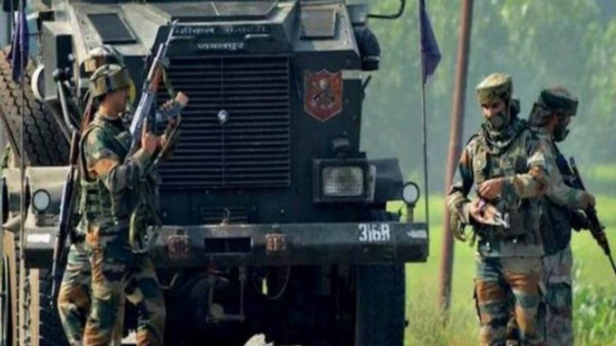 Shopian Encounter: ব্যাঙ্ক ম্যানেজার বিজয় কুমার খুনে জড়িত জঙ্গিকে খতম করল নিরাপত্তা বাহিনী Shopian Encounter: ব্যাঙ্ক ম্যানেজার বিজয় কুমার খুনে জড়িত জঙ্গিকে খতম করল নিরাপত্তা বাহিনী