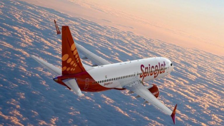 SpiceJet Layoff: স্পাইসজেটে বিপুল ছাঁটাই, চাকরি হারাতে চলেছেন প্রায় ১,৪০০ কর্মী