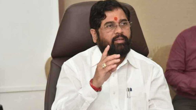 CM Eknath Shinde: নির্বাচনী প্রচারে গিয়ে বিপাকে মহারাষ্ট্রের মুখ্যমন্ত্রী, তল্লাশি অভিযান চলল হেলিকপ্টারে, দেখুন ভিডিয়ো