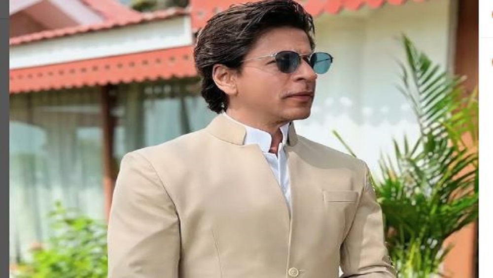 Shah Rukh Khan: 'করোনা সেরে গেল?' নয়নতারার বিয়েতে হাজির হওয়ায় কটাক্ষের মুখে শাহরুখ