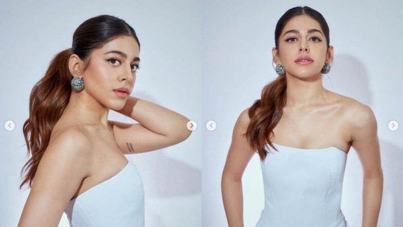 Alaya F: টানটান করে বাঁধা চুল, হালকা মেক-আপ আর সাদা পোশাকে অবতীর্ণ হলেন আলায়া এফ, ইনস্টাগ্রামে করলেন ছবি শেয়ার