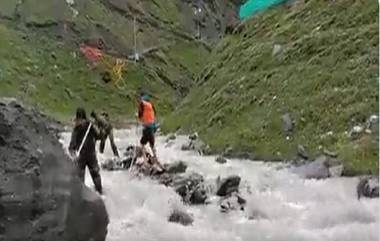 Amarnath Cloudburst: অমরনাথে মেঘভাঙা বৃষ্টিতে প্রাণ গেল ১৬ জনের, অব্যাহত উদ্ধার কাজ