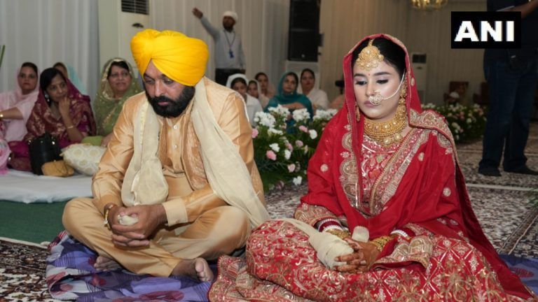 Bhagwant Mann's Wedding: ঘরোয়া অনুষ্ঠানে গুরপ্রীত কৌরকে বিয়ে করলেন পঞ্জাবের মুখ্যমন্ত্রী ভগবন্ত মান