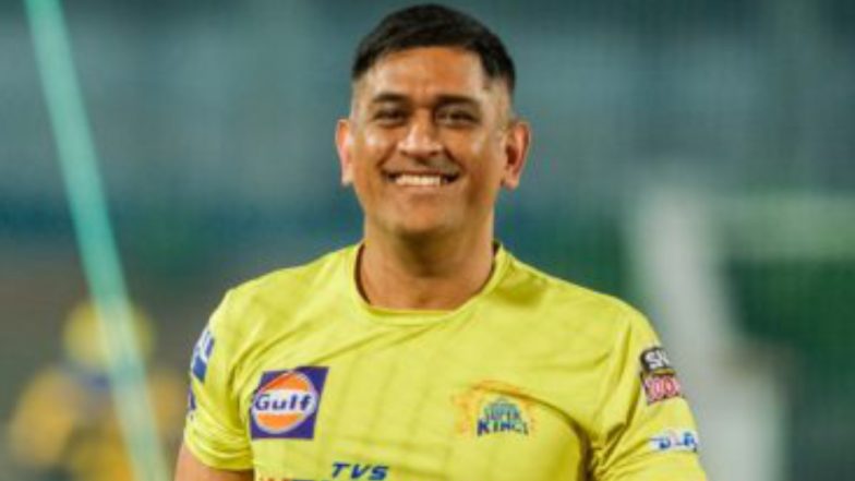 MS Dhoni: ১৪২৬ দিন পর চিপকে নামলেন ধোনি, মাহিকে নিয়ে উচ্ছ্বাস মাত্রা ছাড়াল
