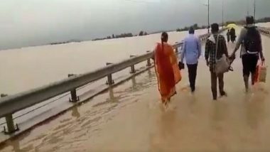 Telangana Flood: এক নাগাড়ে বৃষ্টি, তেলাঙ্গানায় ডুবছে গোদাবরী নদীর উপরের সেতু, দেখুন ভয়াবহ ভিডিয়ো