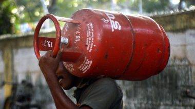 Domestic LPG Price Hike: সিলিন্ডার প্রতি ৫০ টাকা দাম বাড়ল বাড়ির রান্নার গ্যাসের, কমল ১৯ কেজি সিলিন্ডারের দাম