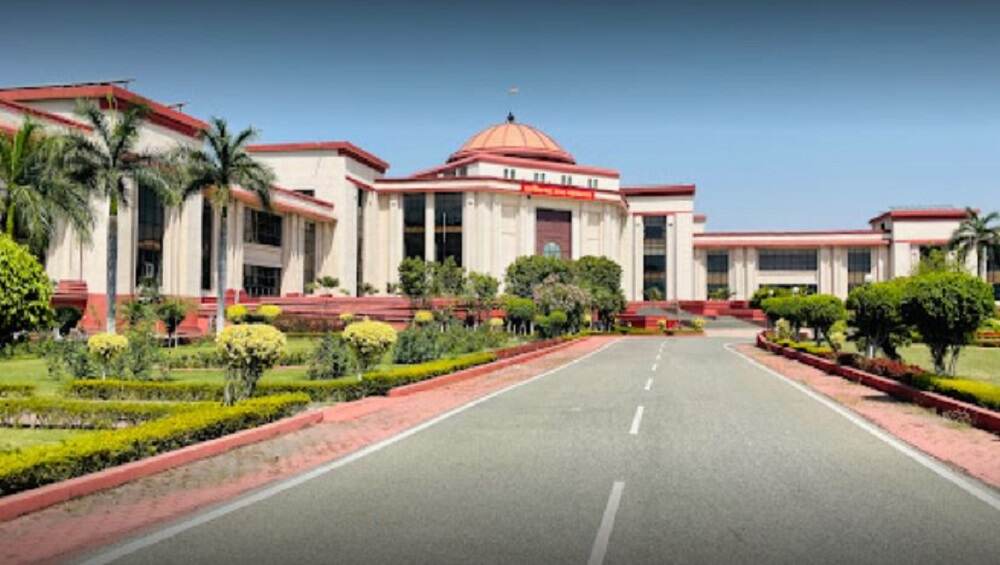 Chhattisgarh High Court: স্বামীর অফিসে গিয়ে সহকর্মীদের সামনে স্ত্রীর অপমান হিংস্রতা: ছত্তিশগড় হাইকোর্ট