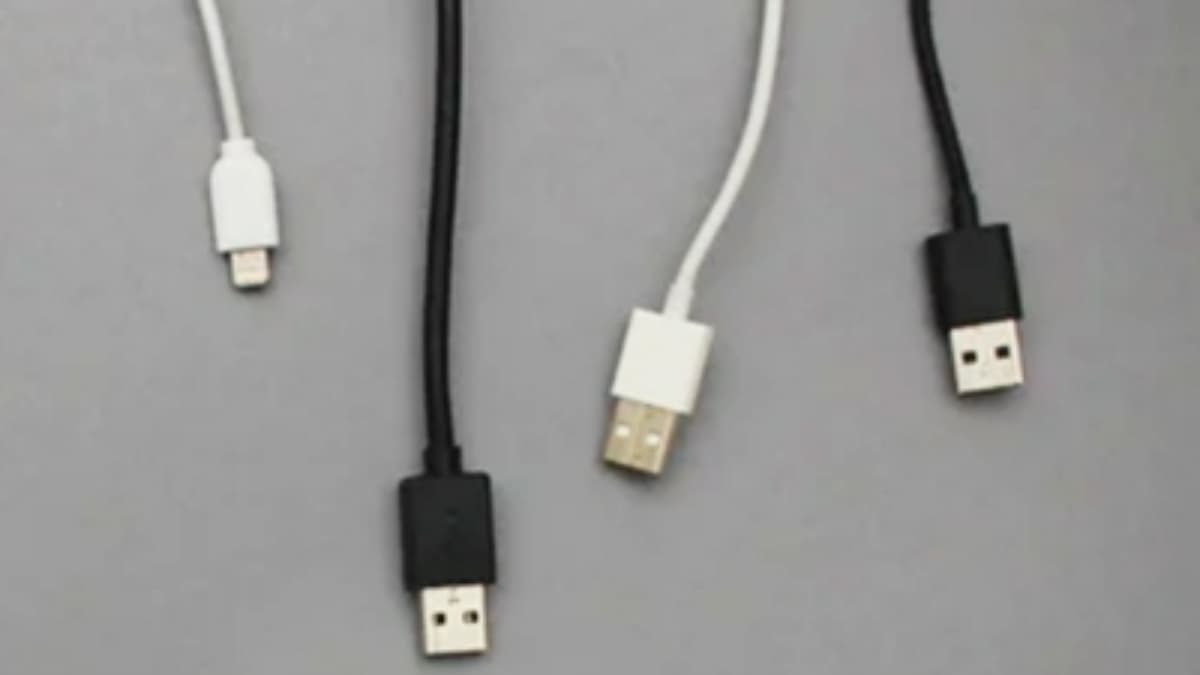 Universal Charger Model: আসছে ইউনিভার্সাল চার্জার, সব ধরনের মোবাইল, ল্যাপটপ, বৈদ্যুতিক ঘড়িতে দেওয়া যাবে চার্জ Universal Charger Model: আসছে ইউনিভার্সাল চার্জার, সব ধরনের মোবাইল, ল্যাপটপ, বৈদ্যুতিক ঘড়িতে দেওয়া যাবে চার্জ