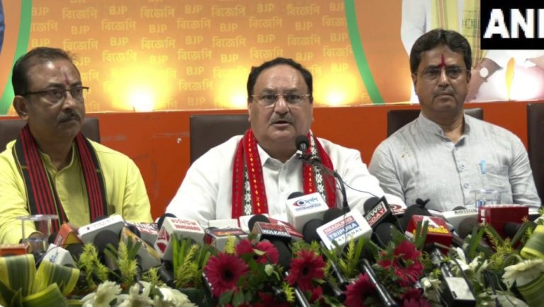 JP Nadda Attacks Mamata Banerjee: মহিলা মুখ্যমন্ত্রীর রাজ্যে মেয়েরাই বেশি অত্যাচারিত, মমতাকে ঠুকলেন জেপি নাড্ডা