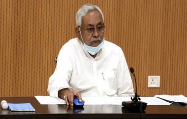 Nitish Kumar: গঙ্গার বুকে বড় দুর্ঘটনা থেকে বাঁচলেন মুখ্যমন্ত্রী নীতীশ কুমার