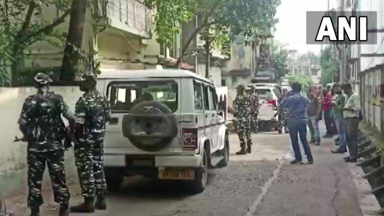 CBI Raids Moloy Ghatak's Residence: রাজ্যের আইন মন্ত্রী মলয় ঘটকের আসানসোলের বাড়িতে সিবিআই হানা