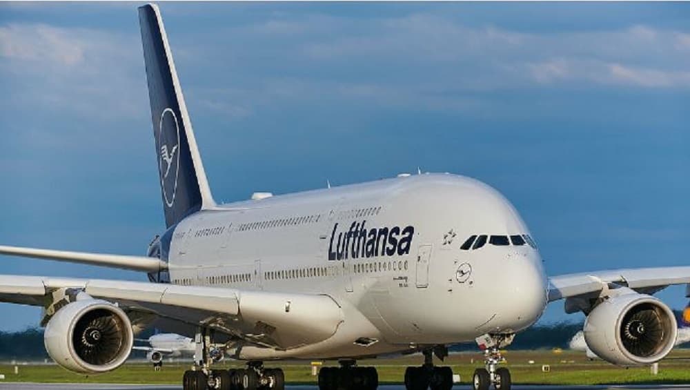 Lufthansa Flight: মাঝ আকাশে ফের বিপত্তি, গতিপথ পরিবর্তন করে ফিরতে হল হায়দরাবাদগামী বিমানকে, কিন্তু কেন?