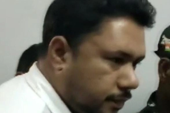 Raju Sahani: গ্রেফতার হওয়া হালিশহরের চেয়ারম্যান রাজু সাহানিকে আদালতে পেশ