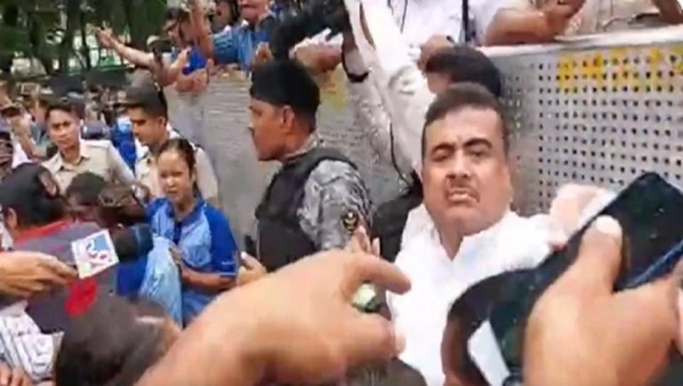 Suvendu Adhikari: পঞ্চায়েতের আগে 'কৃষি বাঁচাও, কৃষক বাঁচাও' আন্দোলনে শুভেন্দু অধিকারী, আলু চাষীদের সমস্য়া নিয়ে ময়দানে বিরোধী দলনেতা