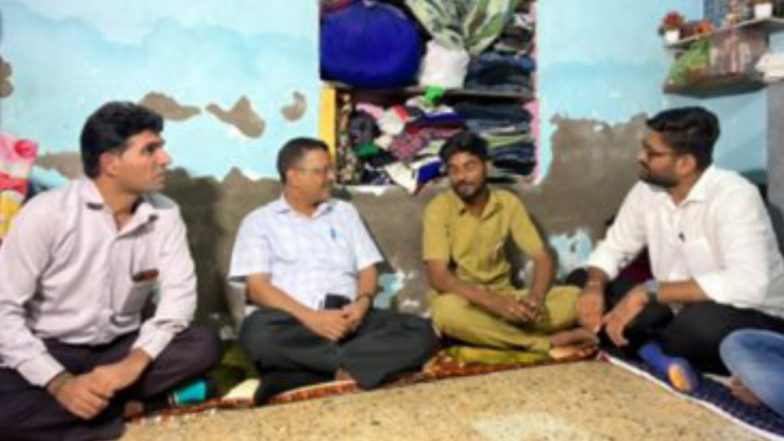 Auto-Rickshaw Driver Invited Arvind Kejriwal For Dinner: কেজরিওয়ালকে বাড়িতে নৈশভোজ খাইয়ে আজ বলছেন তিনি মোদিভক্ত, কীহল গুজরাতি যুবকের?