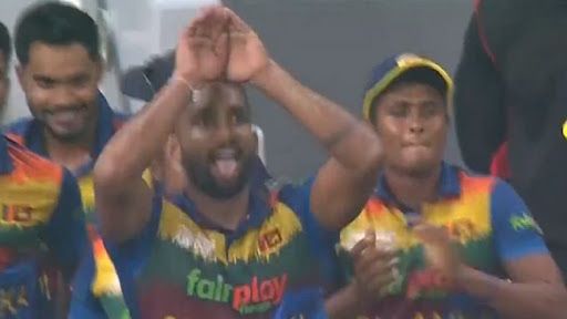 Sri Lankan Player Does 'Nagin Dance': বাংলাদেশকে হারিয়ে 'নাগিন ডান্স' শ্রীলঙ্কার চামিকা করুণারত্নের , দেখুন ভিডিও