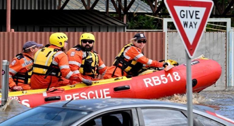 Portugal Rains: রোনাল্ডোর দেশে ব্যাপক বৃষ্টিতে মেট্রো স্টেশনে ঢুকে গেল জল, রাস্তা যেন নদী