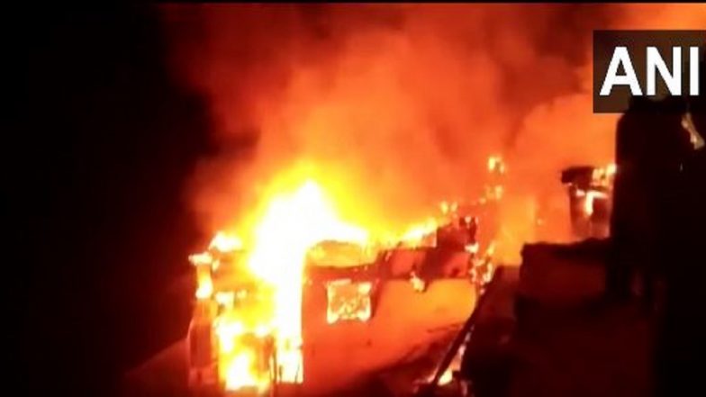 Pune Fire: পুণেতে বহুতলের টপ ফ্লোরে রেস্তোরাঁয় ভয়াবহ অগ্নিকাণ্ড
