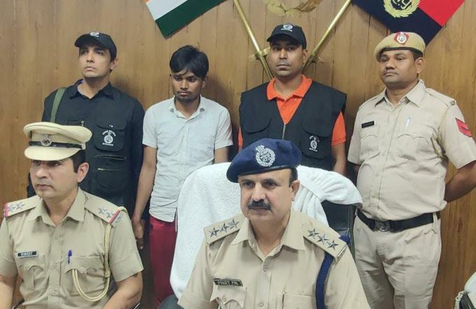 Gurugram Shocker: টিভি ও মোবাইল চাওয়ার ফল! স্ত্রীকে খুন করে সুটকেসে ঢোকাল যুবক