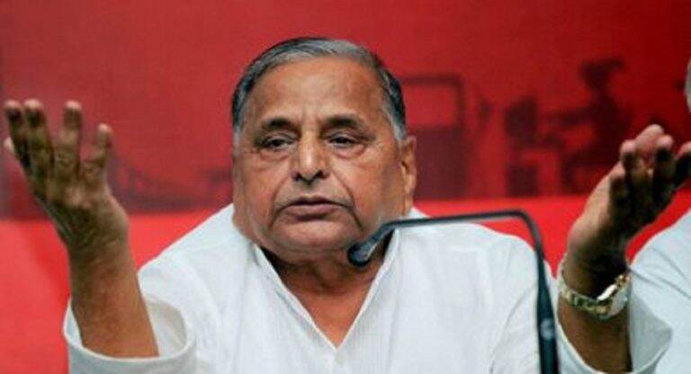 Mulayam Singh Yadav: মুলায়ম সিং যাদবের মরদেহ নিয়ে যাওয়া হল সাইফাই গ্রামে, শেষকৃত্য মঙ্গলবার